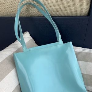 Iacucci patent leather turquoise tote